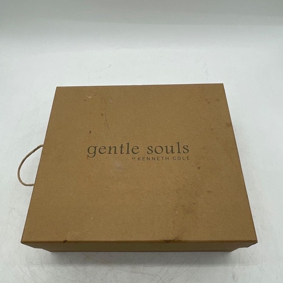 Gentle Souls Mushroom Suede Sandals - Picture 2 of 10